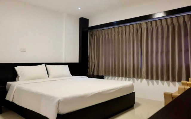 S2 Hotel