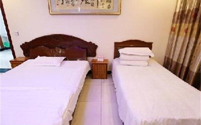 Anxian zhaozhuang Luofushan Huacheng Hotel