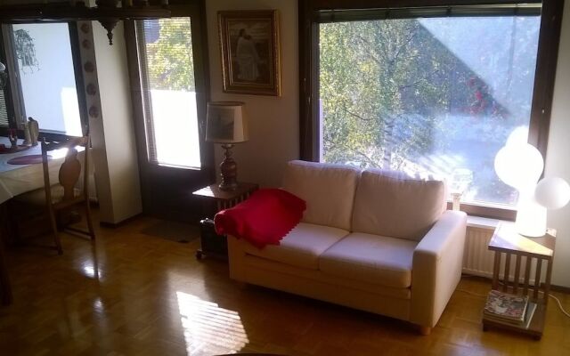 Spacious 4 Room Apartment & Sauna