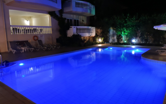 Golden Rose Suites