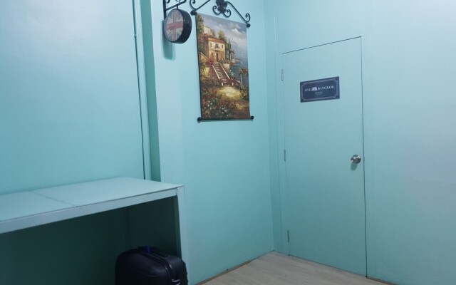 One Bangkok Hostel @Love District