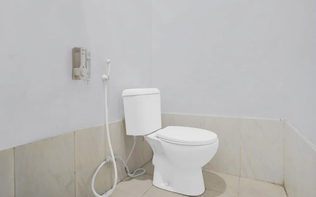 Stylish DBL Suite Escape W/ Free Wifi and Parking – Bathroom – Banda Aceh