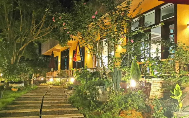 Yangshuo Eden Inn