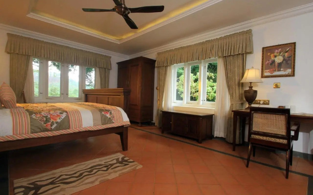 Parisons Plantation Experiences by Abad