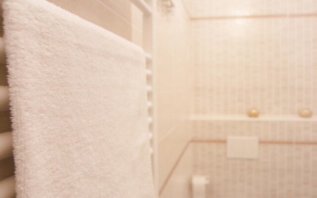 MiaVia Apartments - Marconi