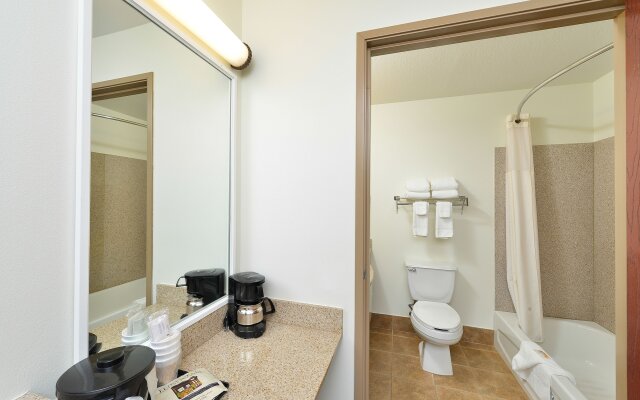 Clarion Pointe Sioux Falls Airport