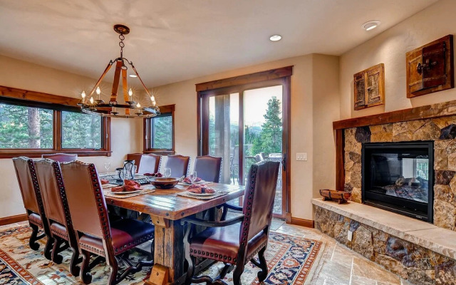 White Cloud Home #487