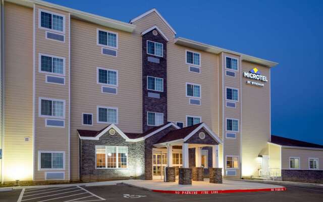 Microtel Inn & Suites by Wyndham Liberty/NE Kansas City Area