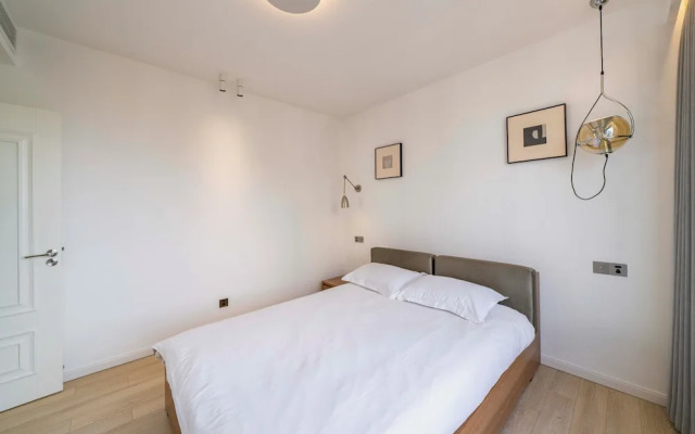 Book and Bed-Jingan Temple