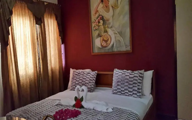 Sir Max Hotel