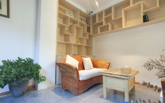 Lijiang Nianji 1913 Travel Theme Inn