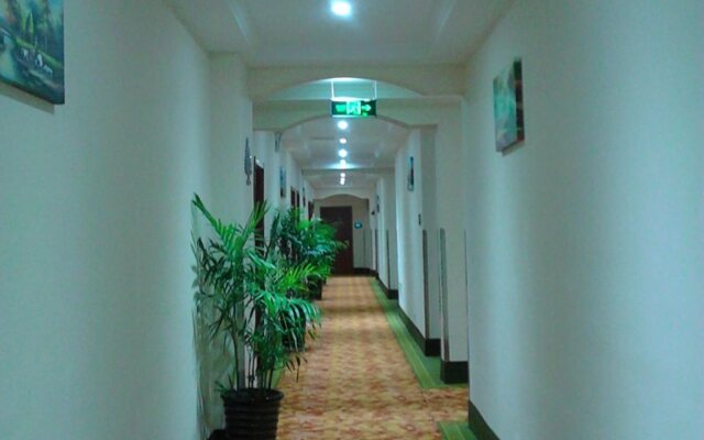 GreenTree Inn LiuAn HuoQiu County JianXing Road Express Hotel