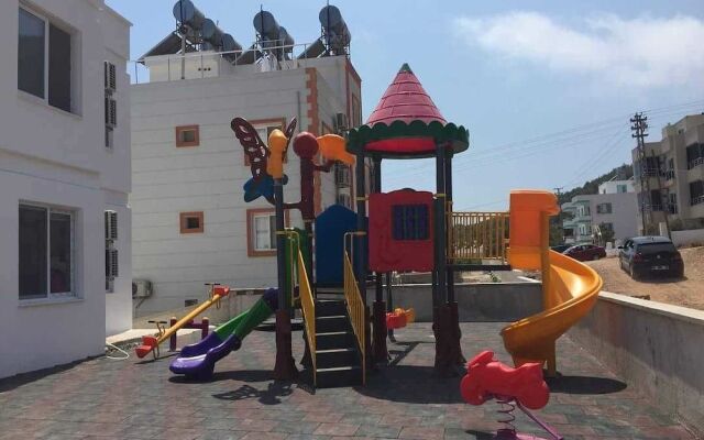 Mavi-Yesil Apart Hotel Tisan