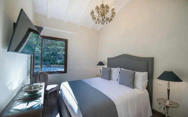 Villa Chianti With Infinity Pool And Vineyard View