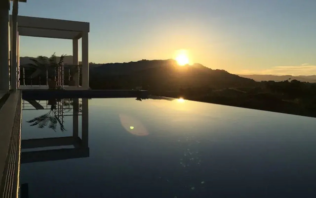 Fiji Luxury Pool Villa