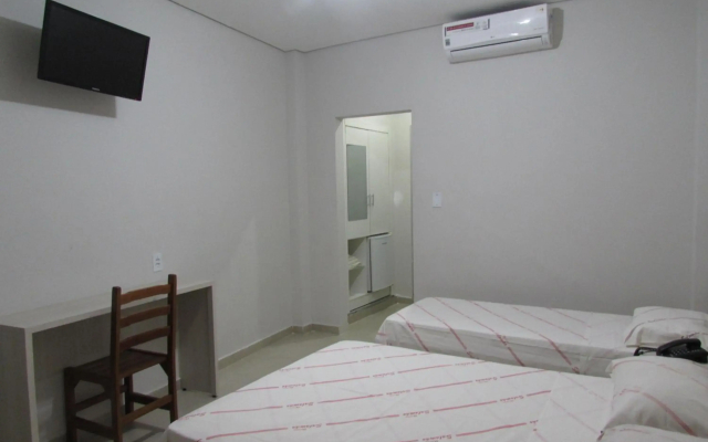 Hotel Salomão - Próximo a 25 de Março, Bom Retiro, Brás e Rua Santa Efigênia, a 2 minutos do Mirante Sampa Sky e pista de Skate Anhangabaú - Hotel in Σάο Πάολο - Photo 3