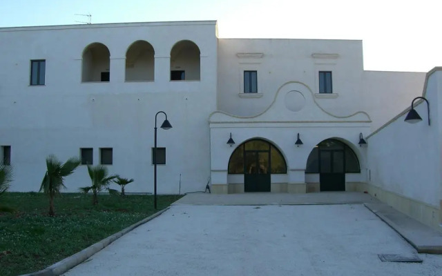 Laurito Resort & Spa