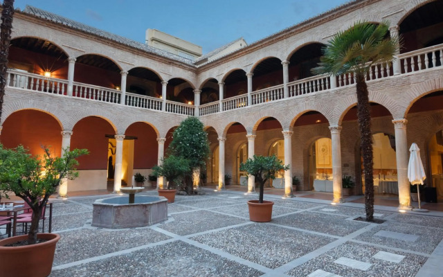 Hotel Palacio de Santa Paula, Autograph Collection