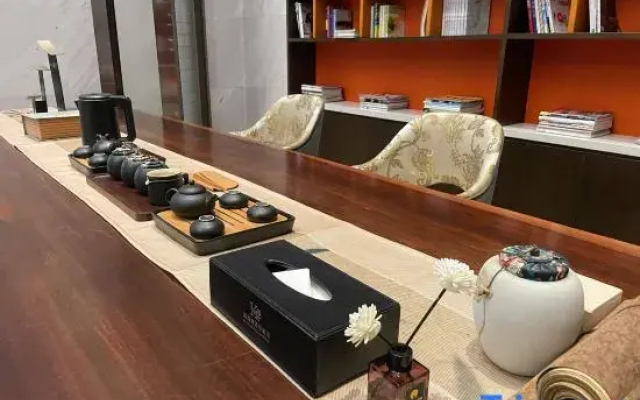 Xingguo Conrab hotel