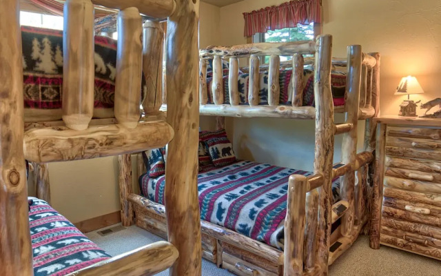 120 Rachel Lane Private Home with Hot Tub