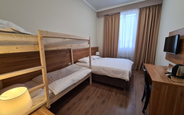 Бостон (Эсто-Садок)