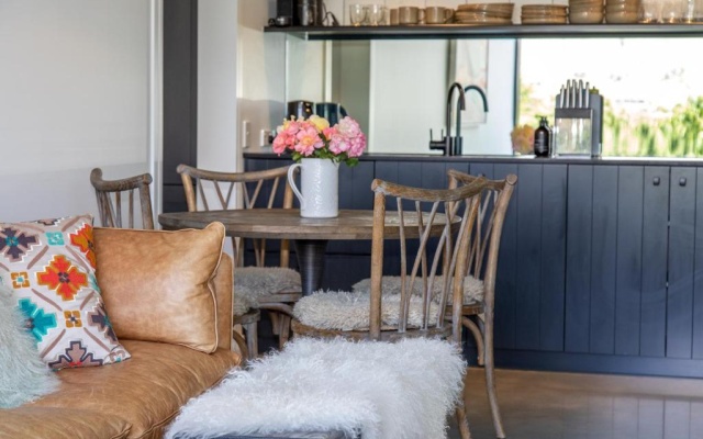 The Cottages on Lake Hayes – Guest Rooms – Lake Hayes