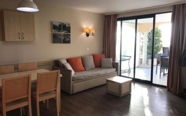 2/3 PiãˆCes, Vue Mer Et Piscine