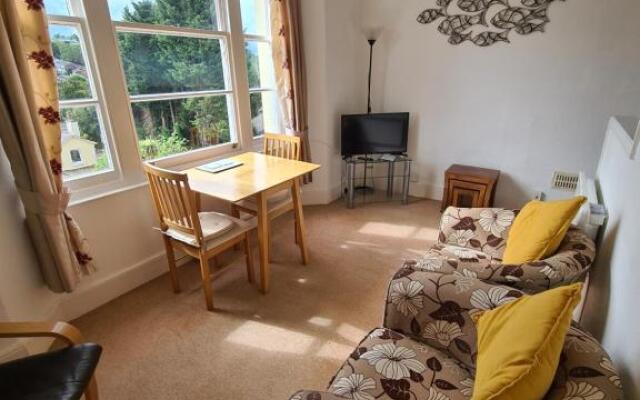 Meadowside Holiday Apartments