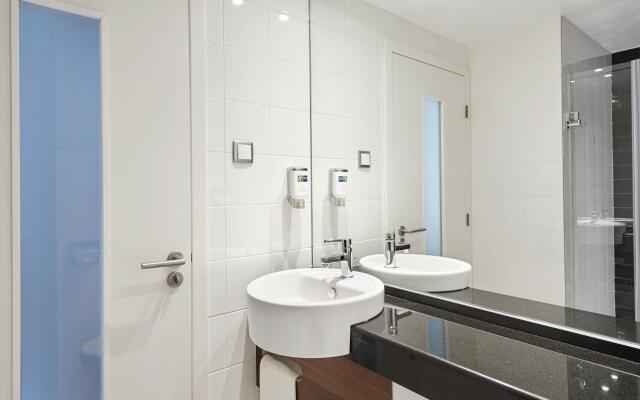 Holiday Inn Express Lisbon - Alfragide by IHG