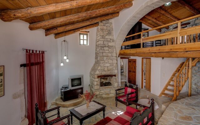 Ideal for 2 families, small village close to beaches