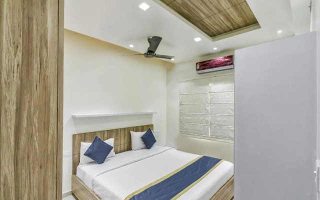 Hotel Aditya Residency