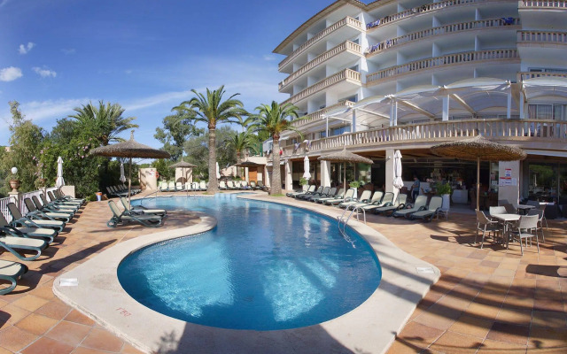 Hotel Apartamentos Cala Santanyi