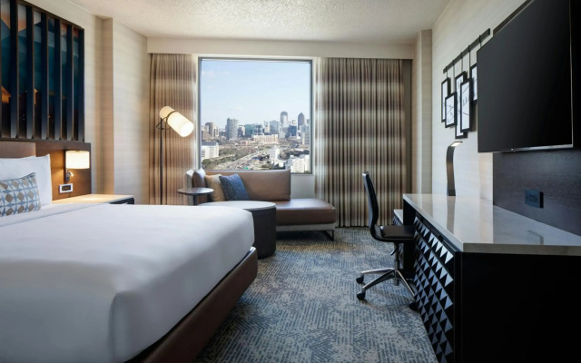 Renaissance Dallas Hotel