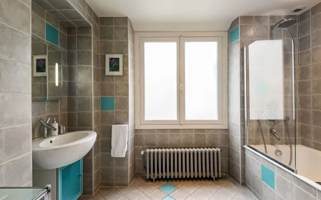 Palais Petit - Two Bedroom Apartment