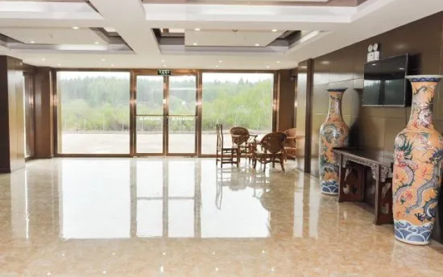 Saihanba Jinding Holiday Hotel