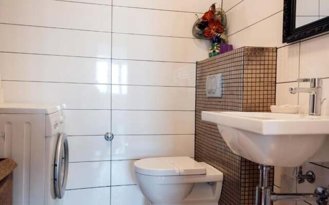 Sunset Penthouse Apartment with Hot Tub