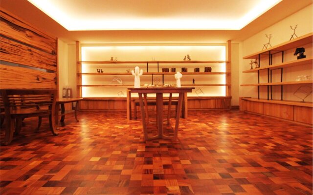 Bay Forest Boutique Hotel