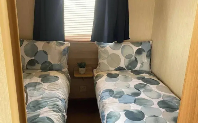 3 Bed Caravan Rob in Rhyl
