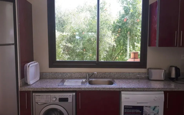 Apple Villa 33