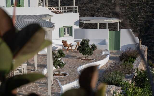 Castello Amorgos Suites