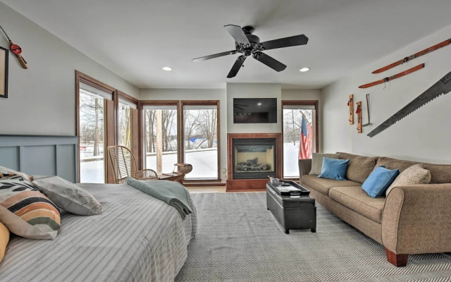 Pet-friendly Retreat w/ Deck: Steps to Marina!