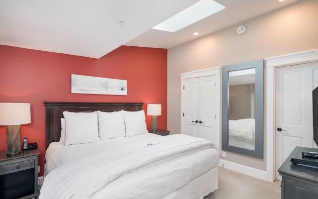 River Club 305 3 Bedroom Condo by Alpine Lodging Telluride