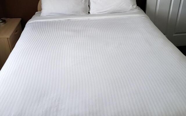 Shemron Suites Hotel