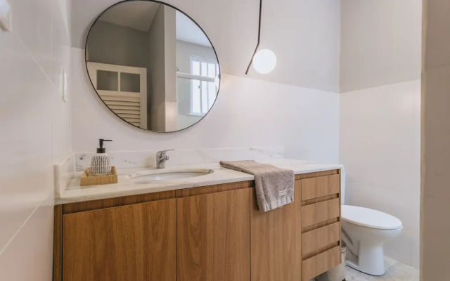 Apto bem Equipado c Wifi Lareira e boa Localiza o