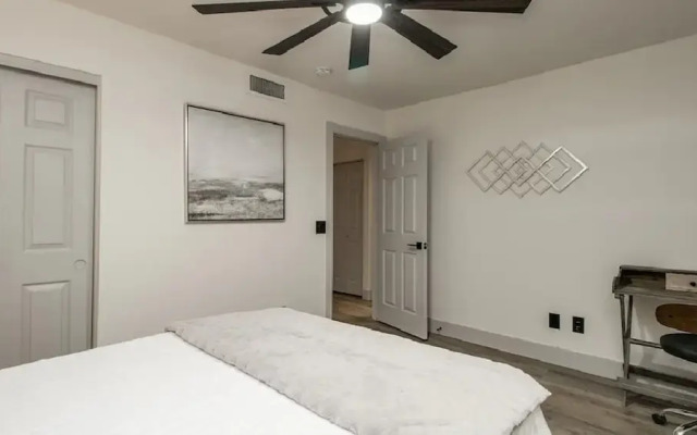 Fully Renovated Kierland Retreat W/pool & 4-bdrms!