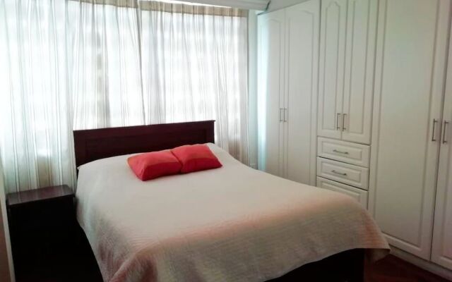 Apartamento Familiar en Zona Residencial