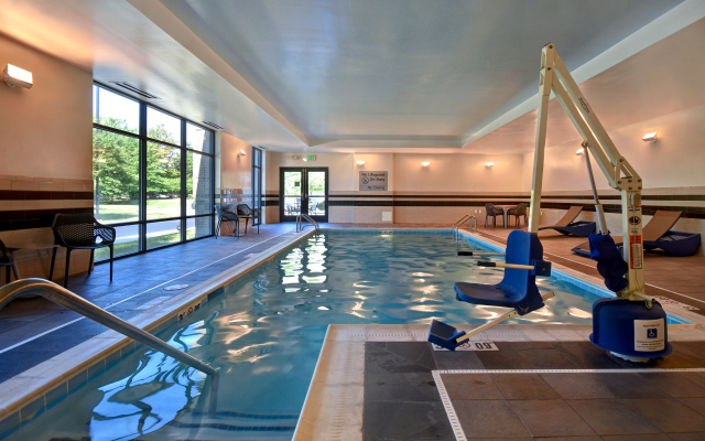 Hampton Inn & Suites Kalamazoo - Oshtemo