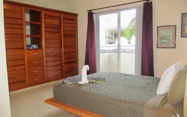 Arcoiris Family Condos by Playa Paradise