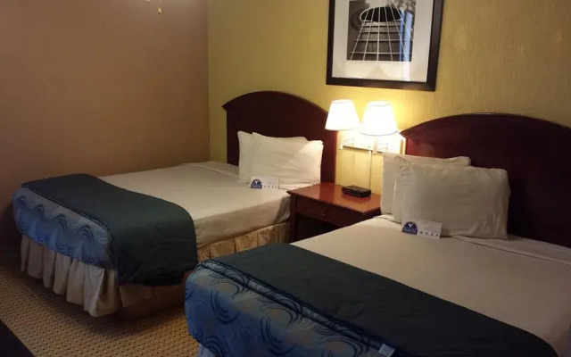 America's Airport Inn & Suites