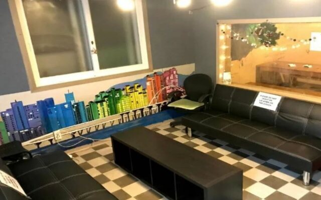 Kimchee Hongdae Guesthouse - Hostel